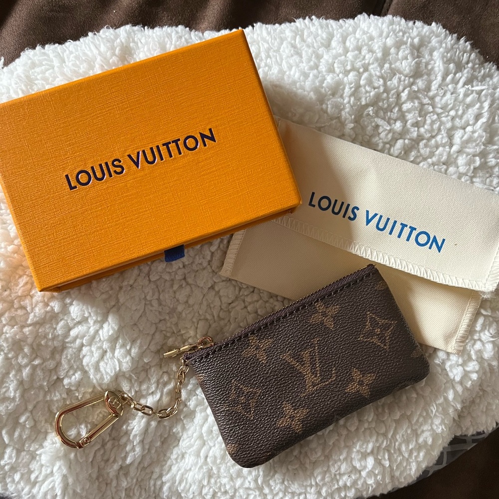 Louis Vuitton Keychain Wallet